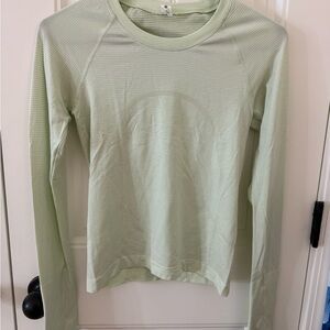 Lululemon Swiftly Tech Long Sleeve Waist Length (kohlrabi green)